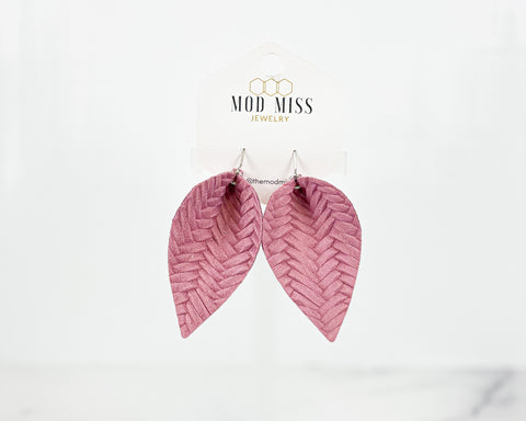 Leather Petal Earring "Weaved Rose Pink"