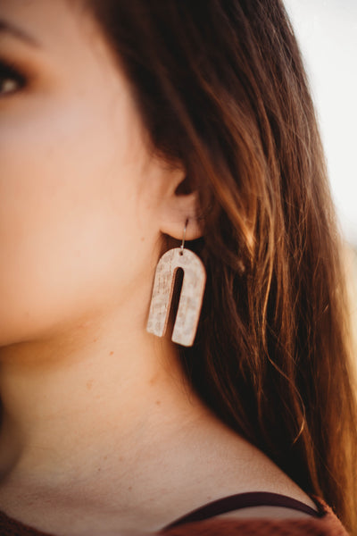 Cork+Leather Arch Earring "Leopard Nude"